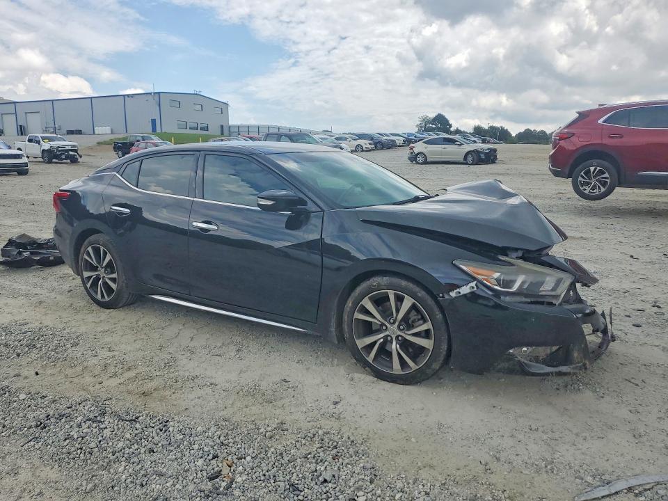 Снимка 4 от търг – 2017 NISSAN MAXIMA с VIN 1N4AA6AP8HC406916