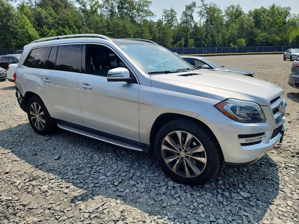 Photo 4 from auction – 2015 MERCEDES-BENZ GL with VIN 4JGDF6EE8FA534692