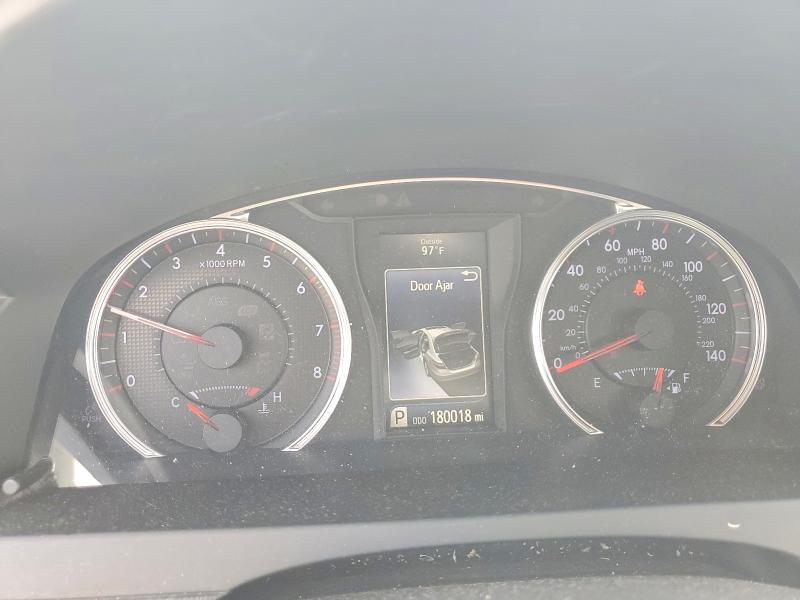 Photo 9 from auction – 2017 TOYOTA CAMRY with VIN 4T1BF1FK0HU271971
