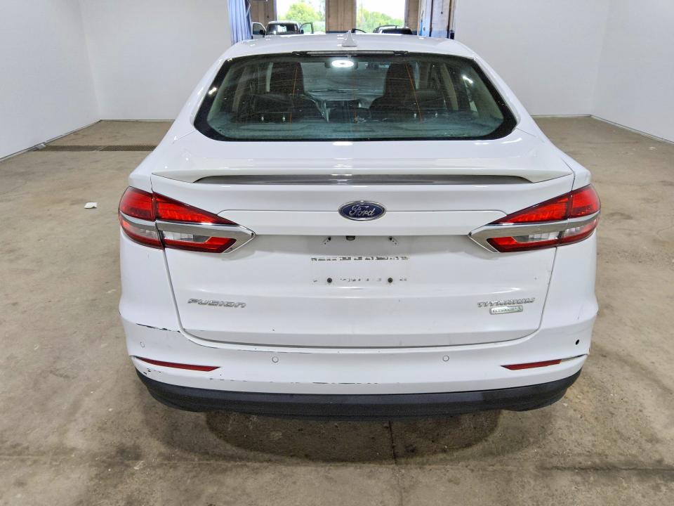 Photo 6 from auction – 2020 FORD FUSION with VIN 3FA6P0K91LR133233