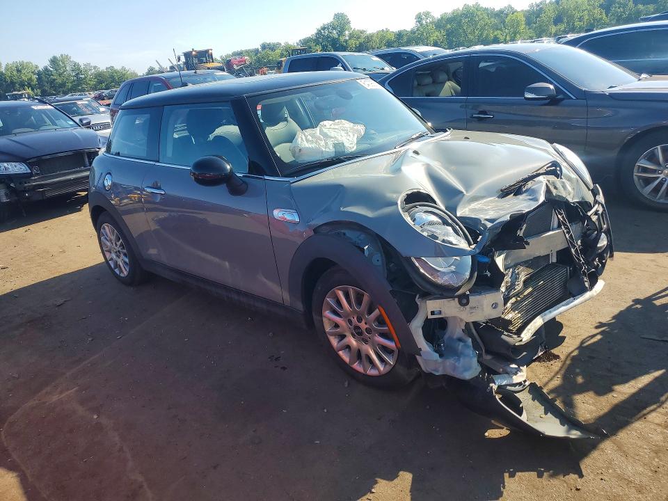 Photo 4 from auction – 2017 MINI COOPER with VIN WMWXP7C35H2C61665