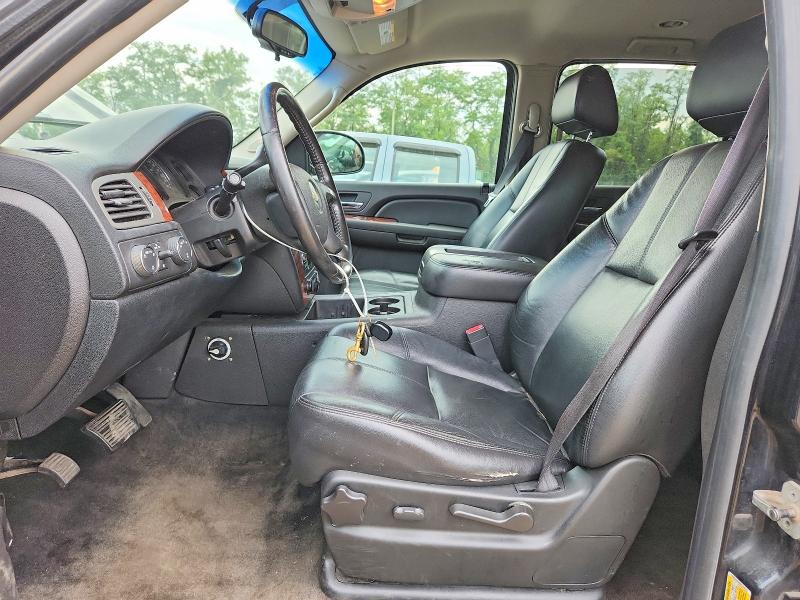 Photo 7 from auction – 2009 CHEVROLET SUBURBAN with VIN 1GNFK26389R233299