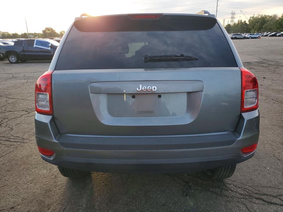 Photo 6 from auction – 2011 JEEP COMPASS with VIN 1J4NT1FB2BD260711