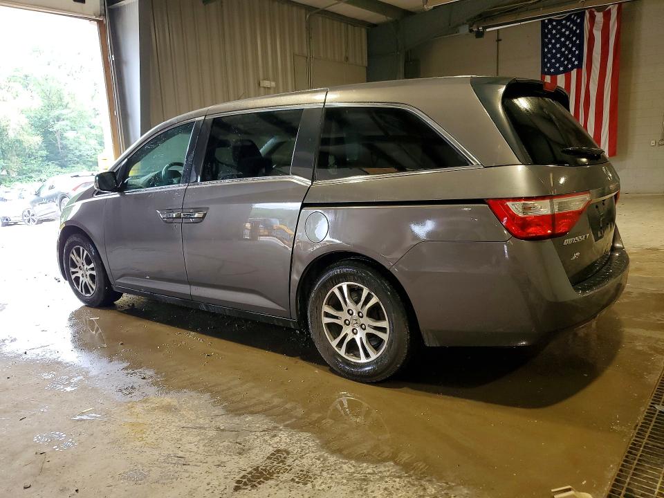 Photo 2 from auction – 2012 HONDA ODYSSEY with VIN 5FNRL5H68CB108831