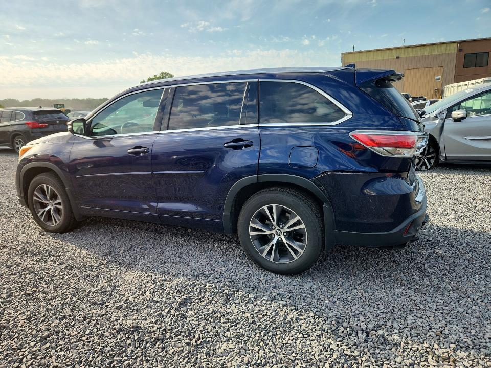 Photo 2 from auction – 2016 TOYOTA HIGHLANDER with VIN 5TDJKRFH7GS291085