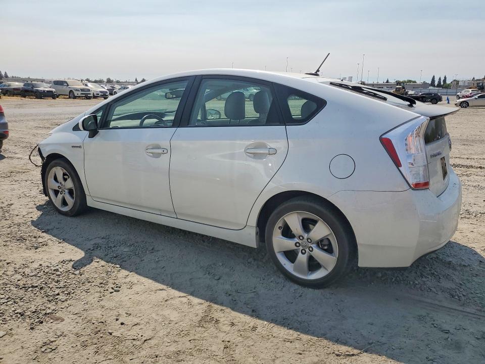 Photo 2 from auction – 2010 TOYOTA PRIUS with VIN JTDKN3DU3A0021578