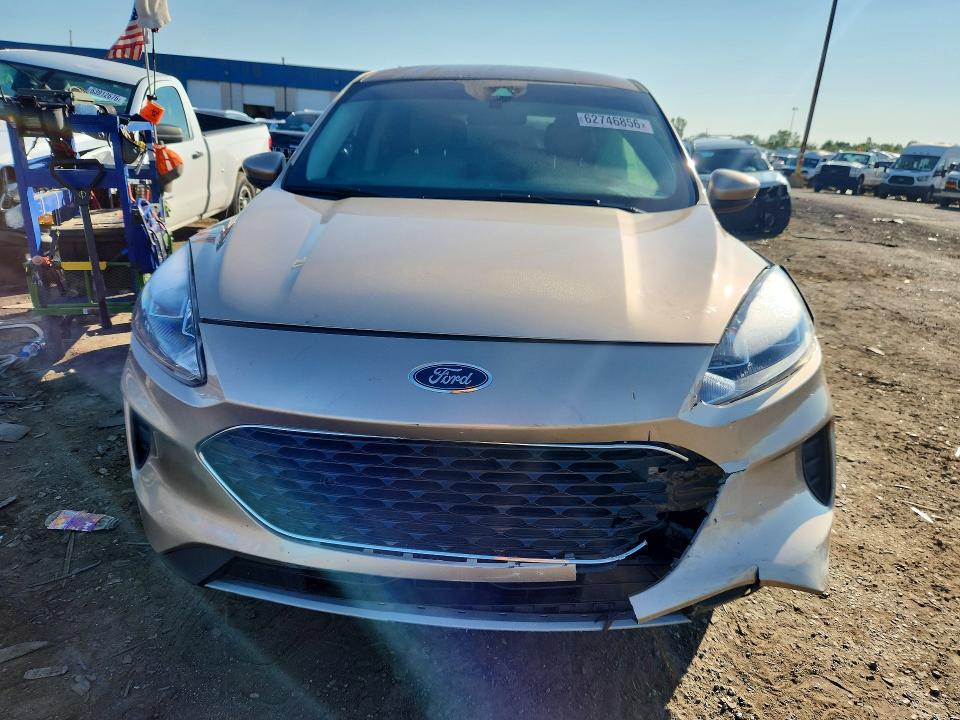 Photo 5 from auction – 2021 FORD ESCAPE with VIN 1FMCU9G65MUA91406