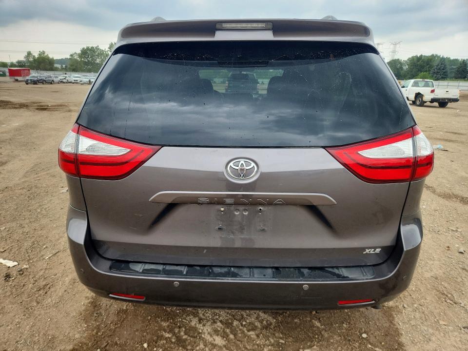 Photo 6 from auction – 2015 TOYOTA SIENNA with VIN 5TDYK3DC6FS568925