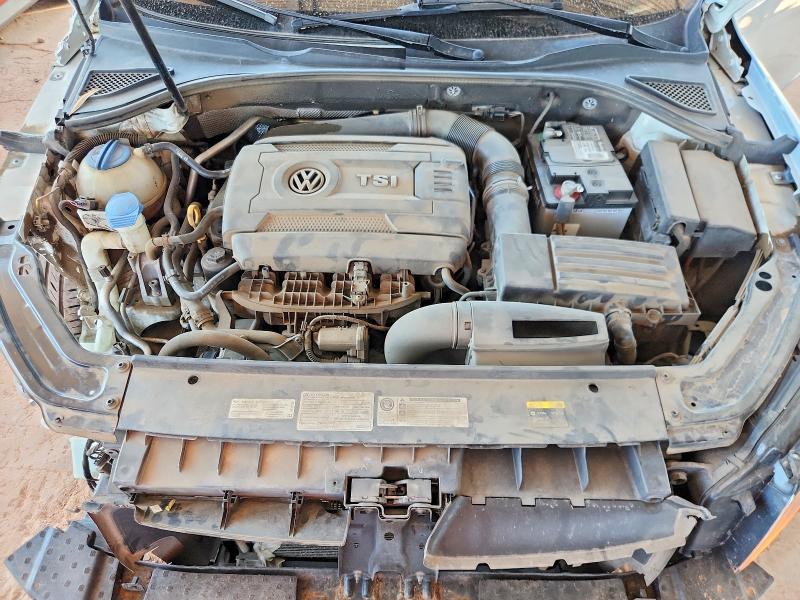 Photo 11 from auction – 2016 VOLKSWAGEN PASSAT with VIN 1VWAT7A30GC024110