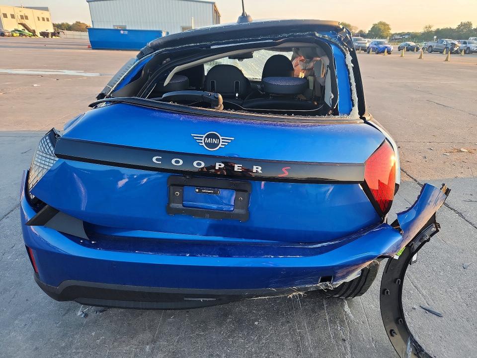 Photo 6 from auction – 2025 MINI COOPER with VIN WMW53GD08S2W47315