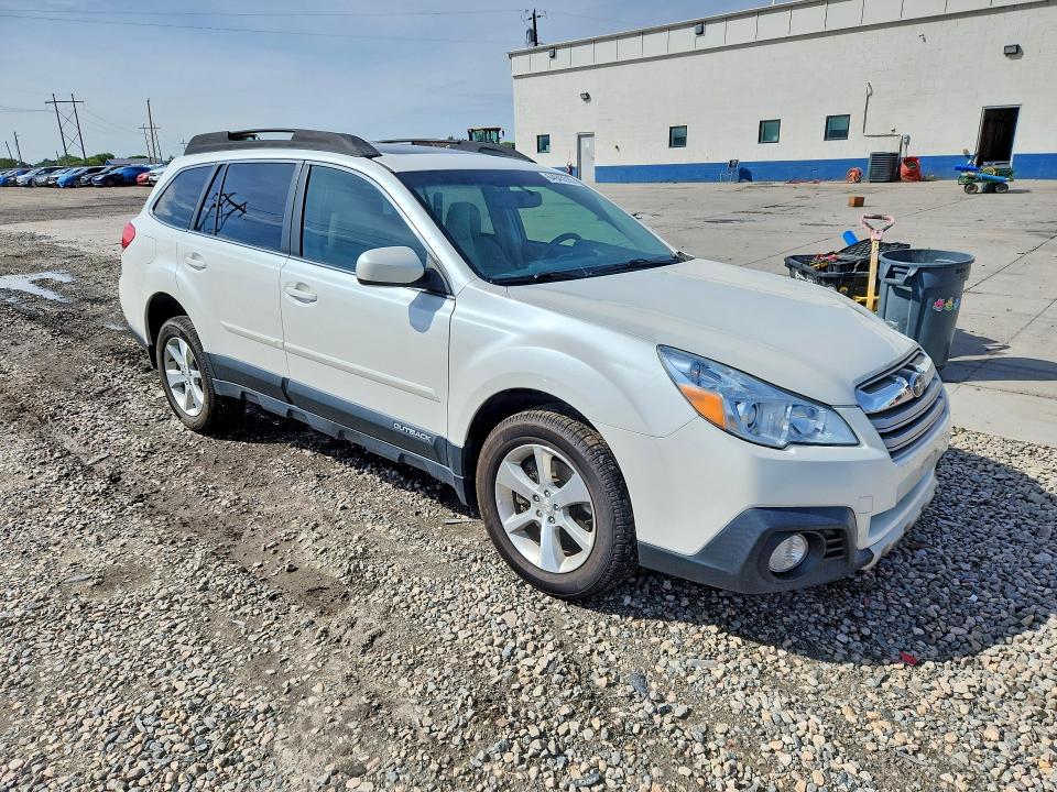 Photo 4 from auction – 2014 SUBARU OUTBACK with VIN 4S4BRDLC1E2249281