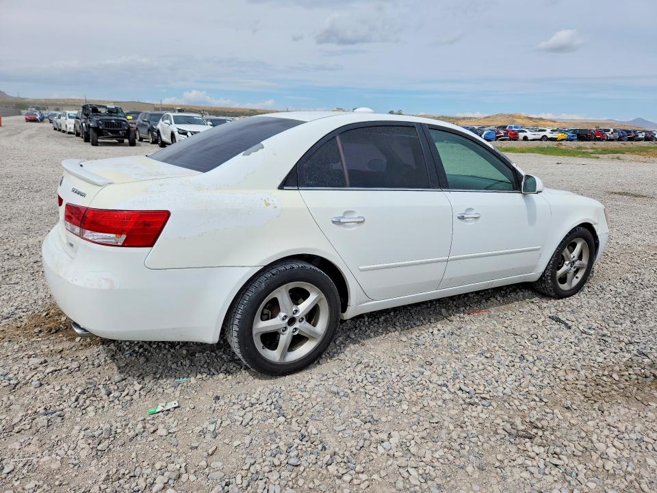 Photo 3 from auction – 2007 HYUNDAI SONATA with VIN 5NPEU46F17H161354