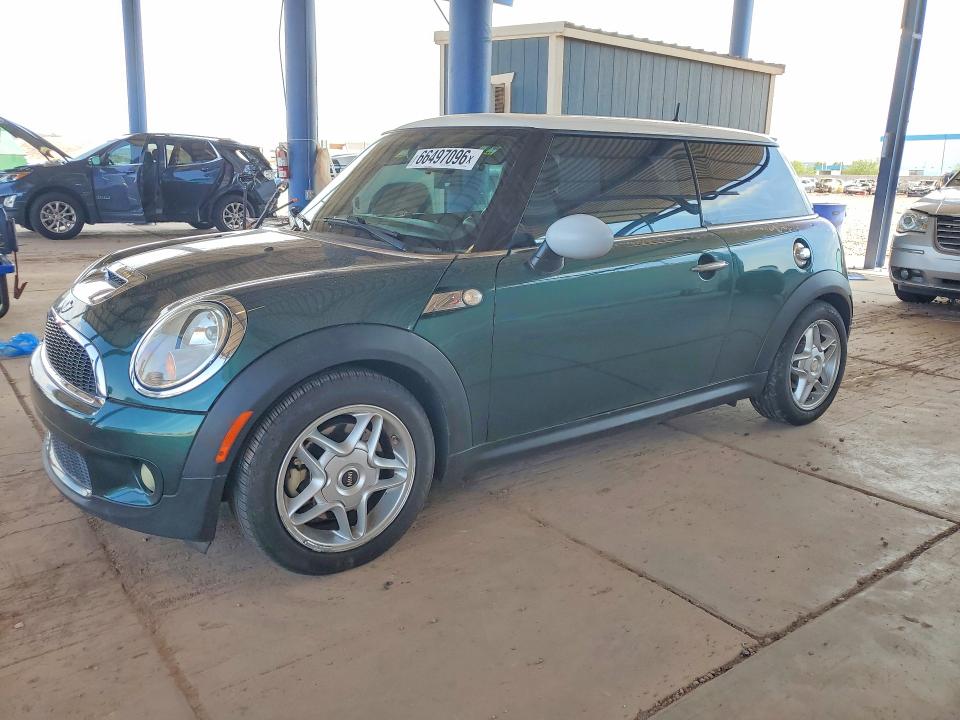 MINI COOPER 2009 with VIN WMWMF73509TT97220 - Photo from auction
