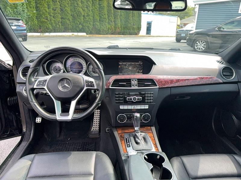 Photo 9 from auction – 2013 MERCEDES-BENZ C with VIN WDDGF8AB9DR283579