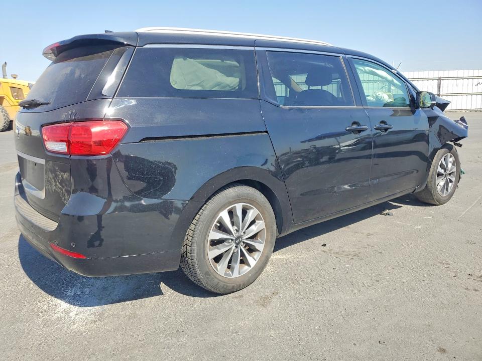 Photo 3 from auction – 2015 KIA SEDONA with VIN KNDMC5C18F6079076