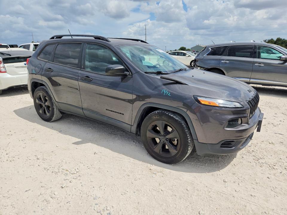 Photo 4 from auction – 2017 JEEP CHEROKEE with VIN 1C4PJLAB8HW666917