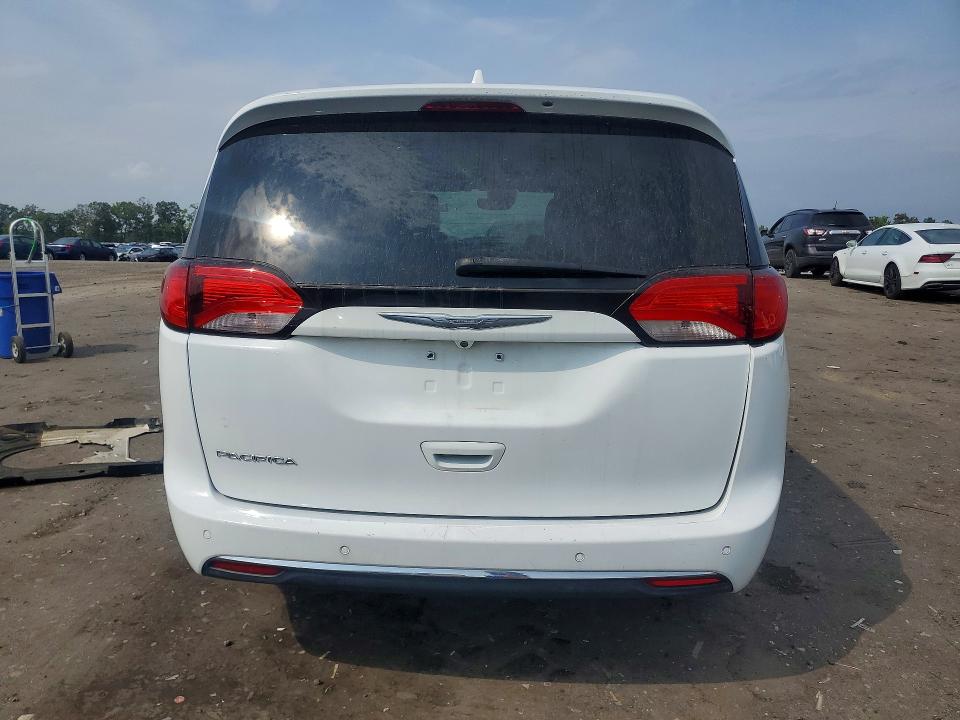 Photo 6 from auction – 2020 CHRYSLER PACIFICA with VIN 2C4RC3BG7LR267821