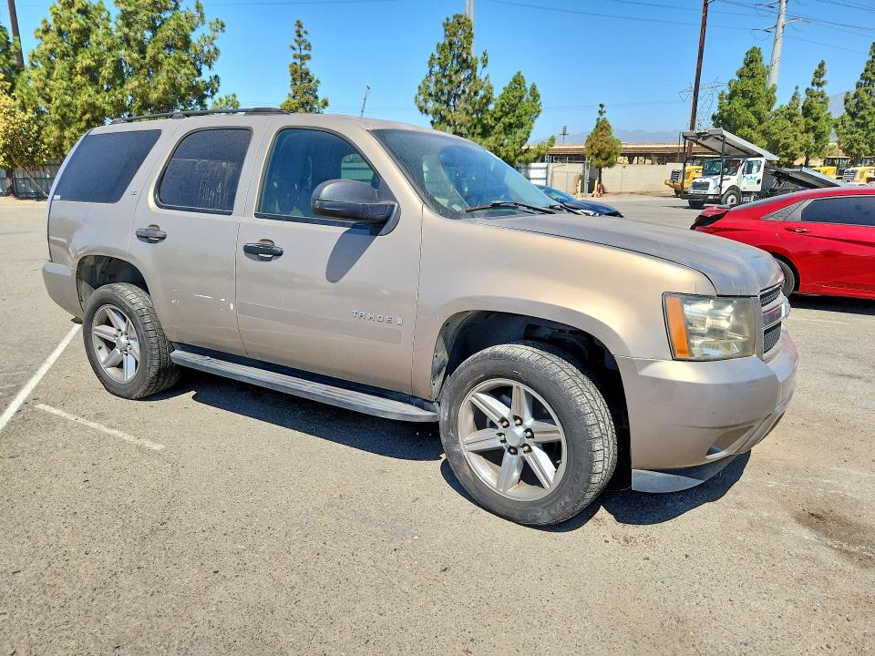 Photo 4 from auction – 2007 CHEVROLET TAHOE with VIN 1GNFC13007R315025
