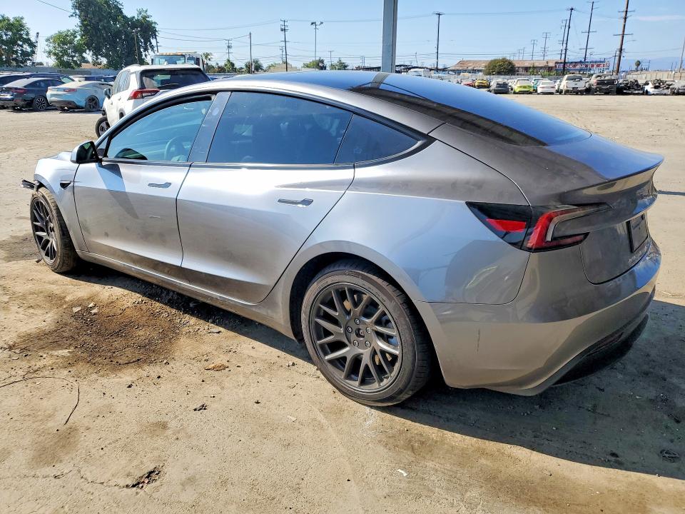 Foto 2 de la subasta – 2026 TESLA MODEL 3 con VIN 5YJ3E1EA9TF165850