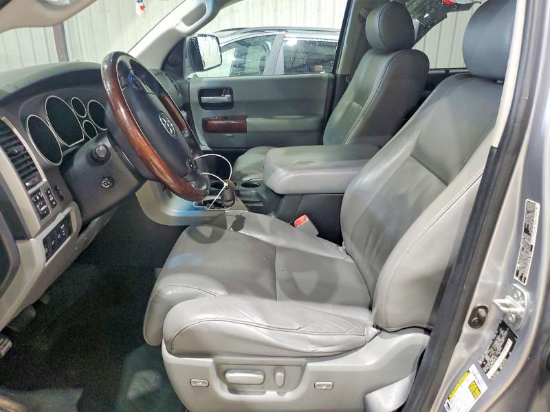 Photo 7 from auction – 2012 TOYOTA SEQUOIA with VIN 5TDDW5G18CS071993