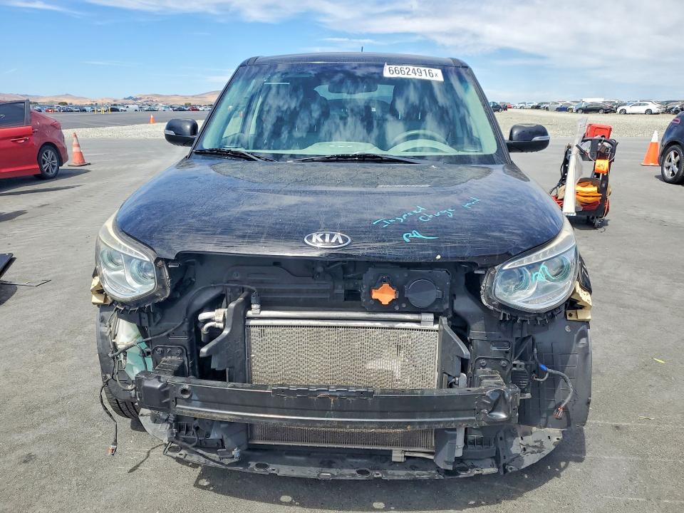 Photo 5 from auction – 2016 KIA SOUL EV with VIN KNDJX3AE7G7013082