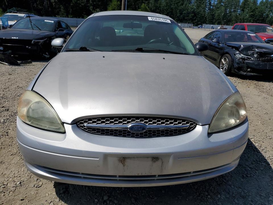 Photo 5 from auction – 2001 FORD TAURUS with VIN 1FAFP55U31G174237