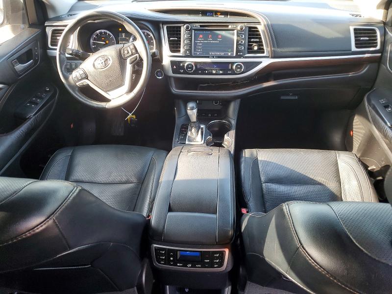 Photo 8 from auction – 2015 TOYOTA HIGHLANDER with VIN 5TDDKRFH2FS191276