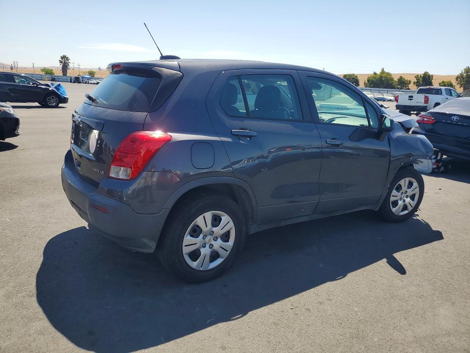 Photo 3 from auction – 2016 CHEVROLET TRAX with VIN 3GNCJKSB1GL149462