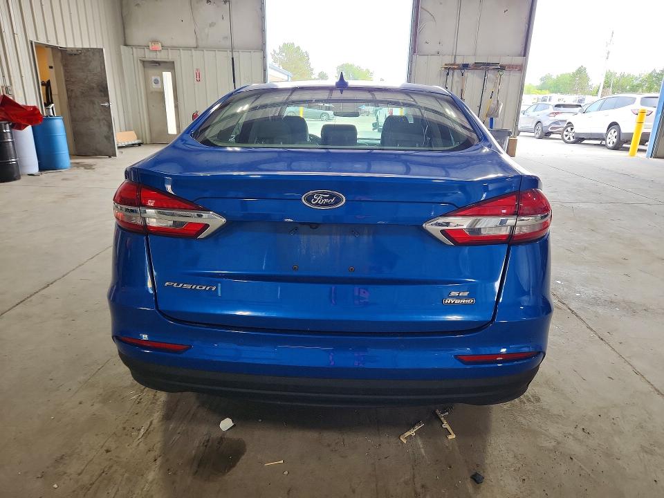 Photo 6 from auction – 2020 FORD FUSION with VIN 3FA6P0LUXLR158215