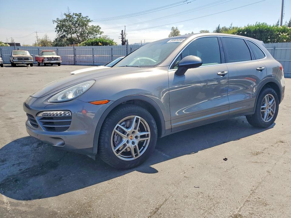 PORSCHE CAYENNE 2013 with VIN WP1AA2A24DLA10790 - Photo from auction