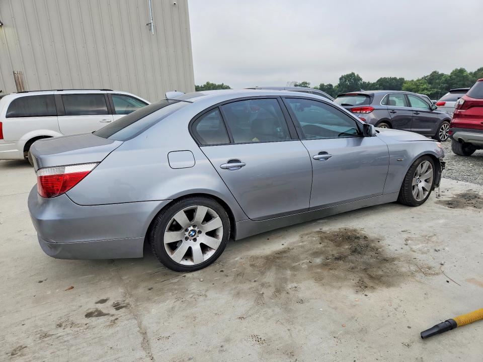 Photo 3 from auction – 2007 BMW 530 with VIN WBANE73577CM53285