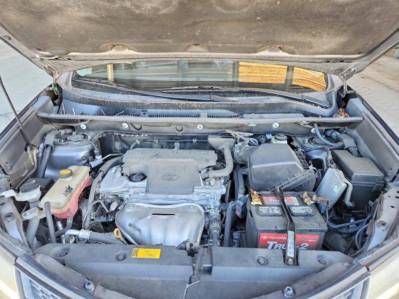 Photo 12 from auction – 2015 TOYOTA RAV4 with VIN 2T3YFREV4FW181005