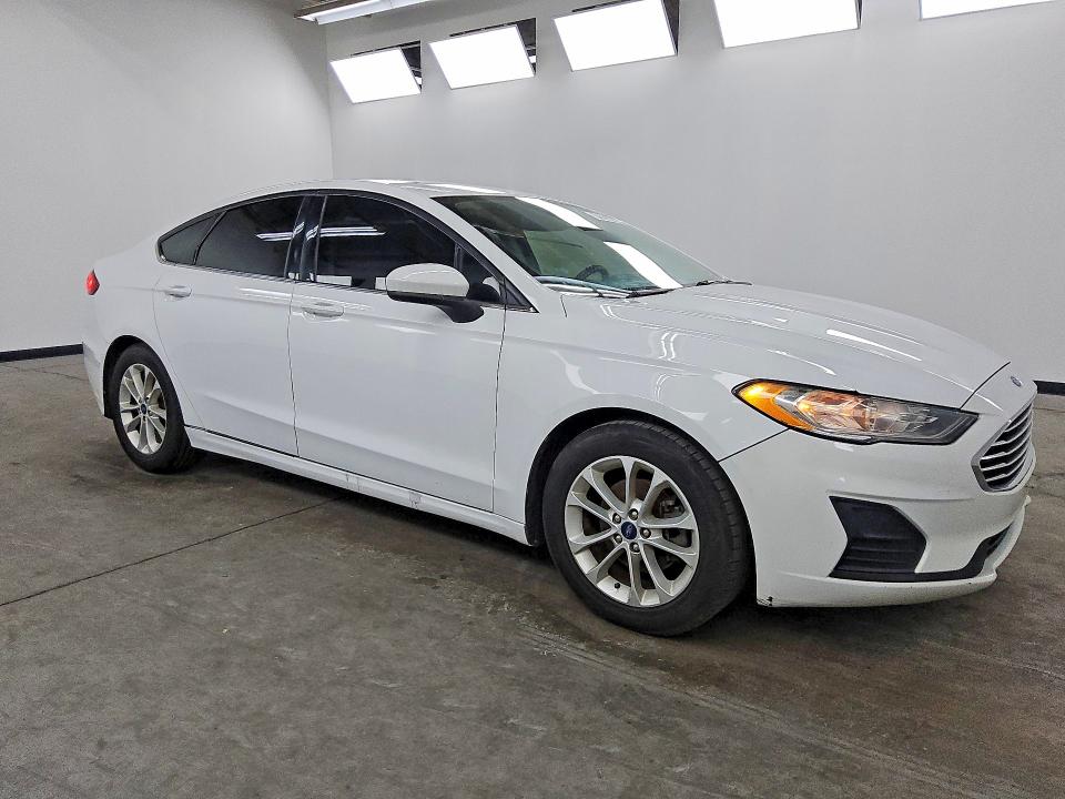 Photo 4 from auction – 2019 FORD FUSION with VIN 3FA6P0HD5KR146870