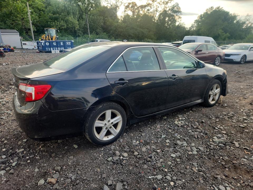 Photo 3 from auction – 2014 TOYOTA CAMRY with VIN 4T1BF1FK8EU418677