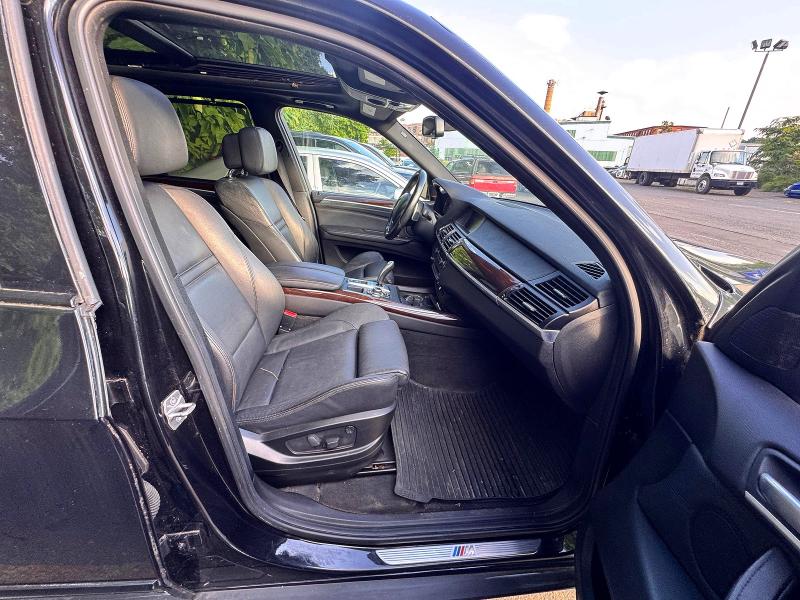 Photo 5 from auction – 2013 BMW X5 with VIN 5UXZV8C50D0C14959