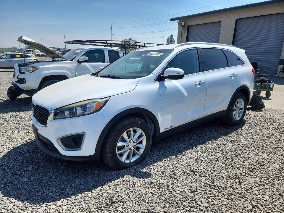 KIA SORENTO 2017 with VIN 5XYPGDA53HG190264 - Photo from auction