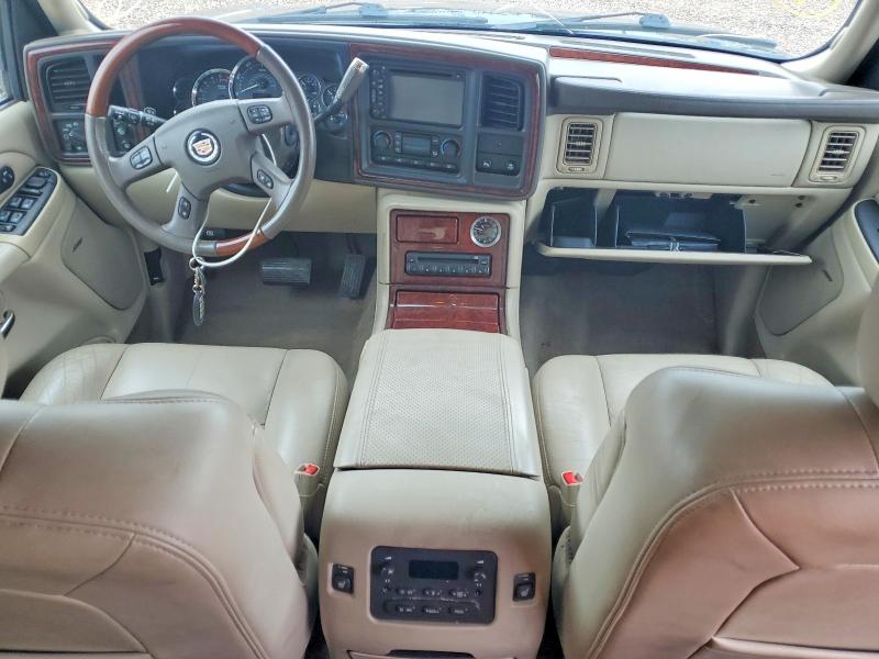 Photo 8 from auction – 2005 CADILLAC ESCALADE with VIN 3GYFK66N45G182454