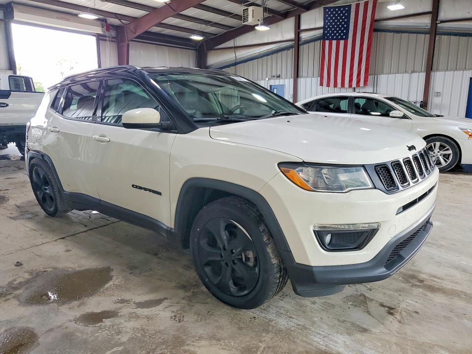 Photo 4 from auction – 2020 JEEP COMPASS with VIN 3C4NJDBB2LT239971