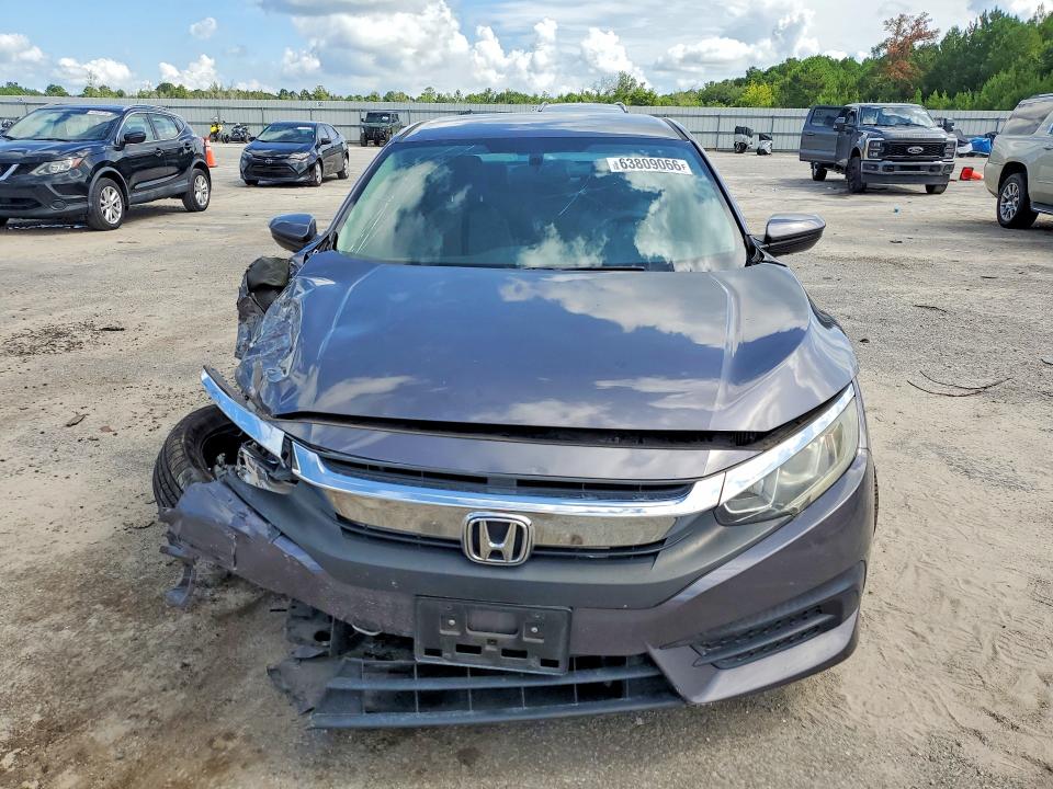 Photo 5 from auction – 2017 HONDA CIVIC with VIN 2HGFC2F53HH555128