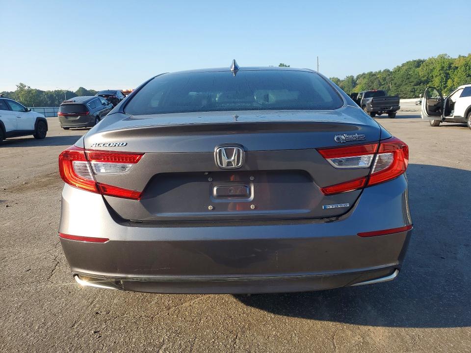 Photo 6 from auction – 2018 HONDA ACCORD with VIN 1HGCV3F19JA007543