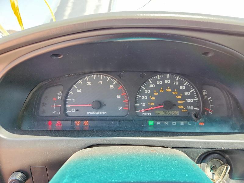 Photo 9 from auction – 2001 TOYOTA 4RUNNER with VIN JT3GN86R310199006