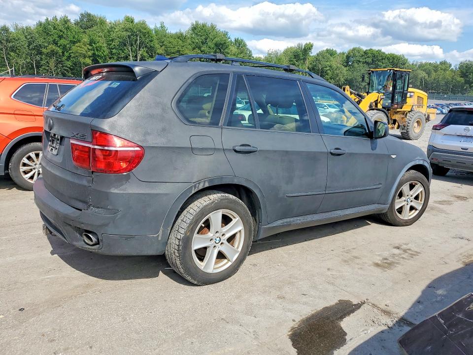 Photo 3 from auction – 2012 BMW X5 with VIN 5UXZW0C58CL670085