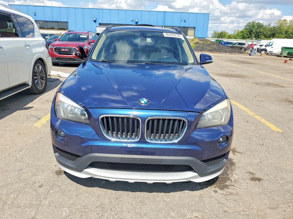 Photo 5 from auction – 2015 BMW X1 with VIN WBAVL1C53FVY35805