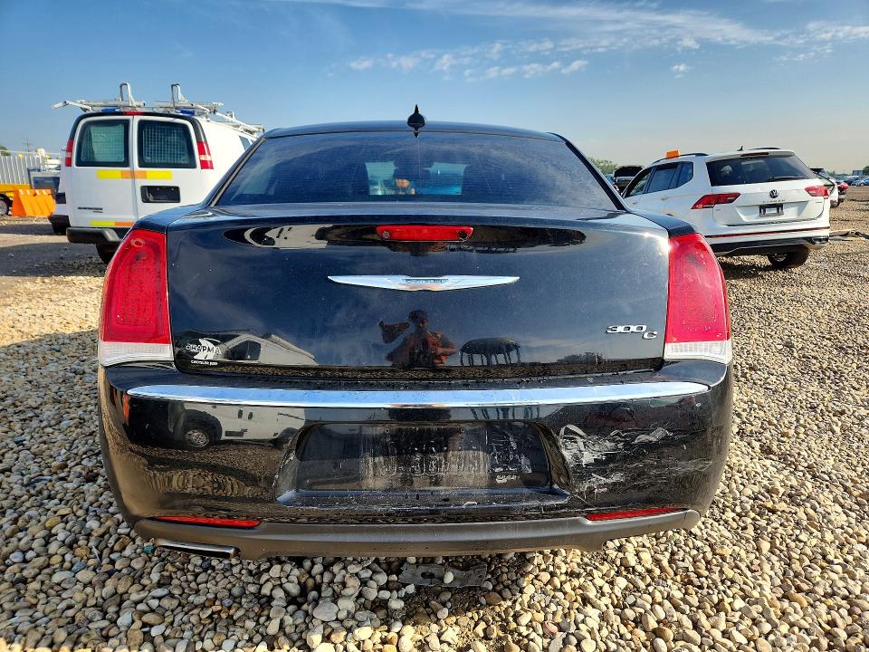 Photo 6 from auction – 2016 CHRYSLER 300C with VIN 2C3CCAEG3GH135631