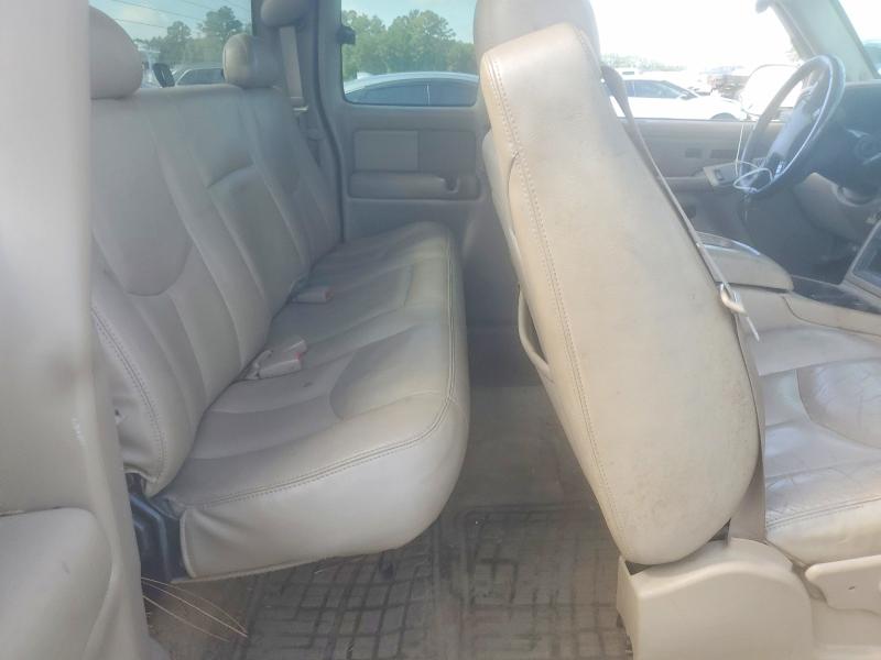 Photo 10 from auction – 2003 CHEVROLET SILVERADO with VIN 1GCEK19T93E295545