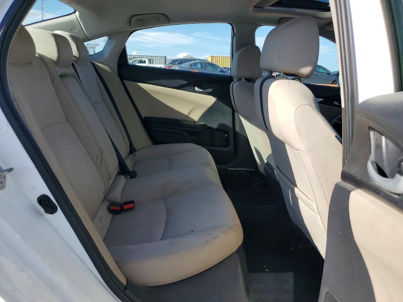 صورة رقم 10 من المزاد - 2017 HONDA CIVIC مع VIN 19XFC2F79HE020798