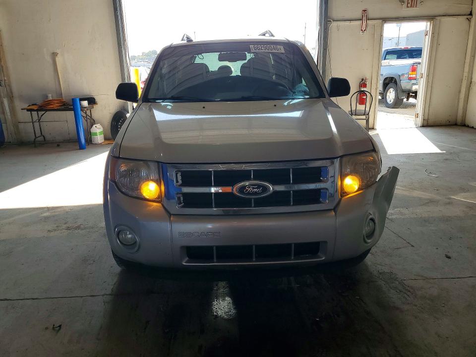 Photo 5 from auction – 2010 FORD ESCAPE with VIN 1FMCU0D74AKD44439