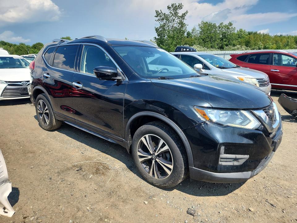 Photo 4 from auction – 2019 NISSAN ROGUE with VIN JN8AT2MV8KW374860