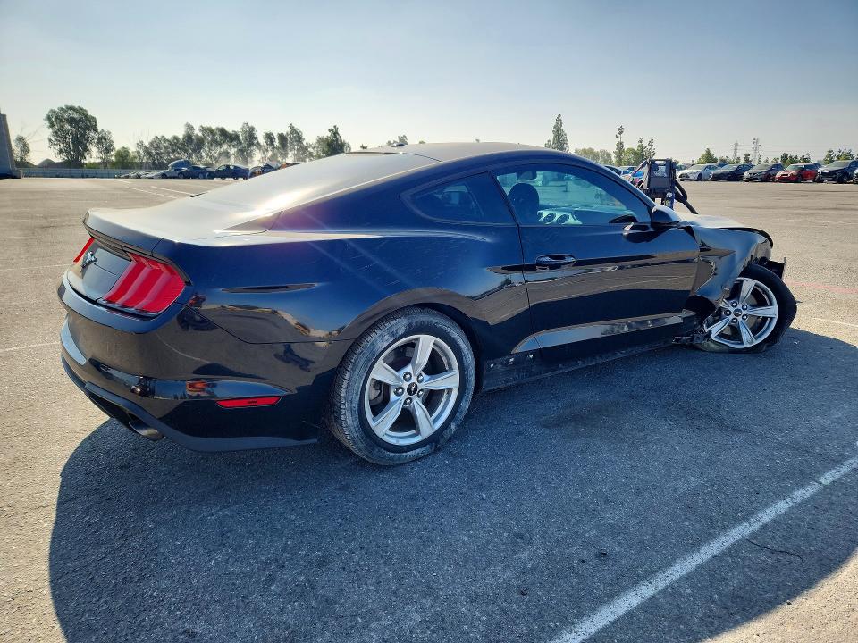 Photo 3 from auction – 2020 FORD MUSTANG with VIN 1FA6P8TH4L5133685