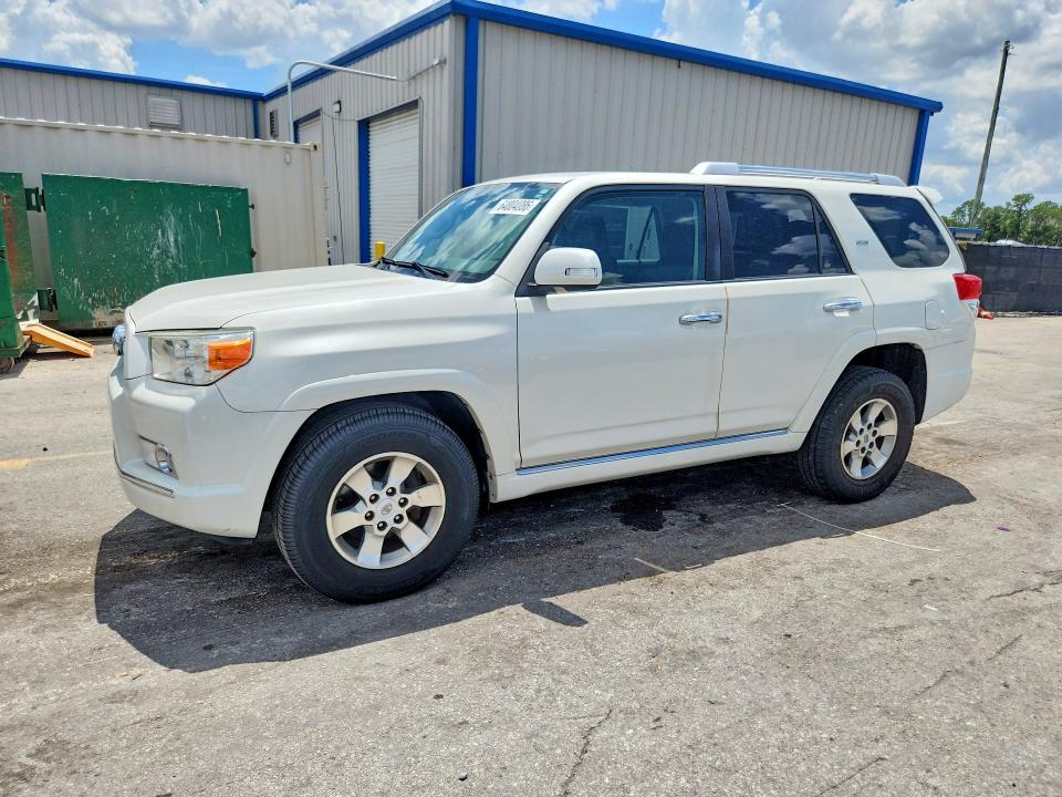 TOYOTA 4RUNNER 2013 with VIN JTEZU5JR2D5049100 - Photo from auction